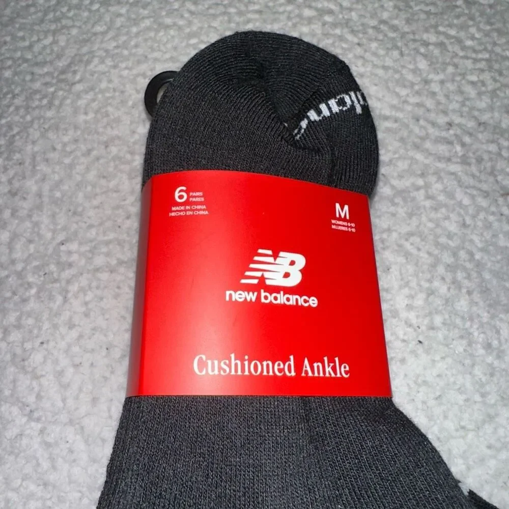 New Balance Women’s Cushioned Ankle Socks Pack of 6 Solid Black Medium NWT